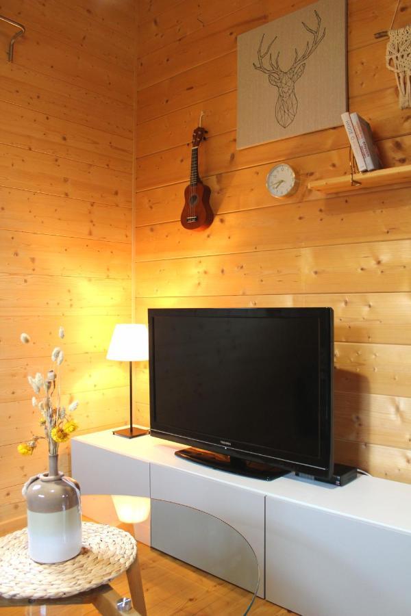 Das Paradieschen Edlitz - Stilvolles Blockhaus Mit Kamin Exterior foto